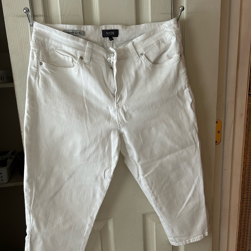NYDJ WHITE “SKINNY CAPRI” JEANS SZ 12